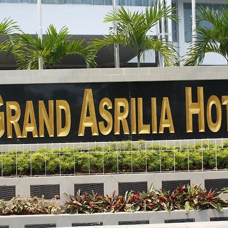 Grand Asrilia Hotel Bandung Exterior photo