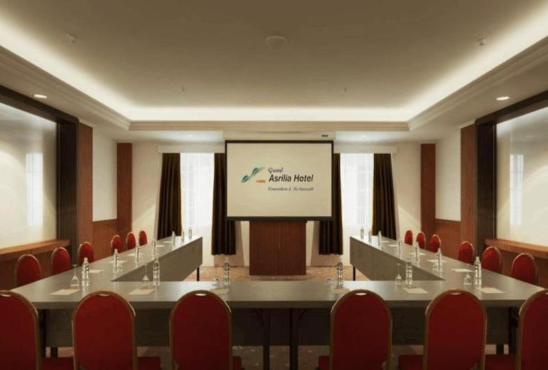 Grand Asrilia Hotel Bandung Exterior photo