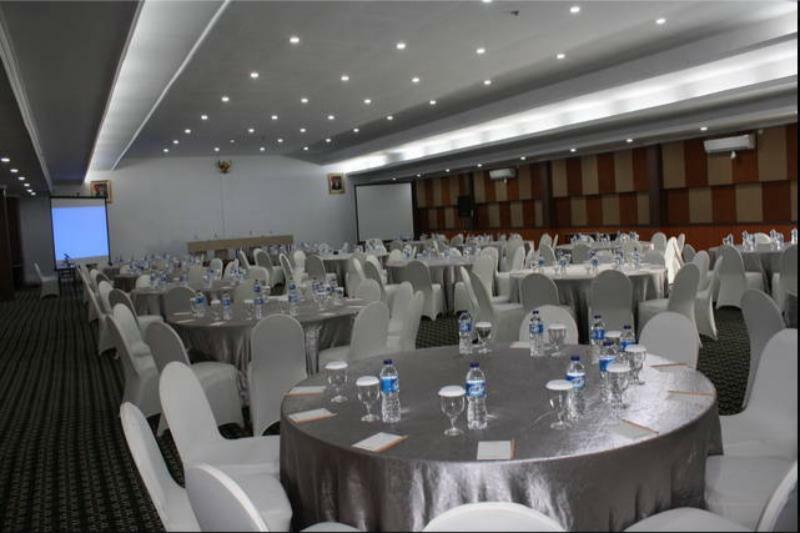 Grand Asrilia Hotel Bandung Exterior photo